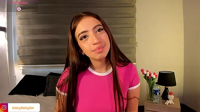 Chatroom XXX en direct de MERIDA_TAYLOR