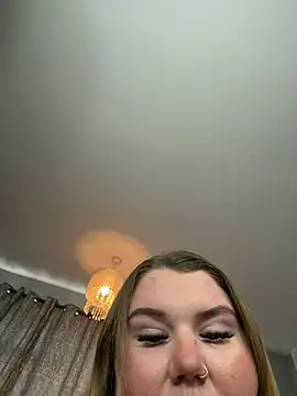 Chat XXX en directo de BeeMay22