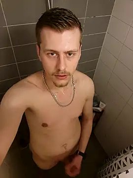 Maskedcock25 Webcam Show