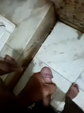 Dogol1990 Show in webcam