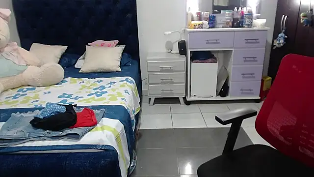 XXX chat uživo modela pervert_mommy_