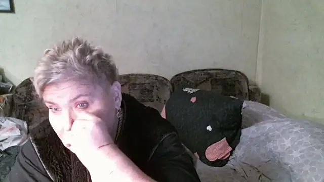 Lana555 即時 XXX 聊天