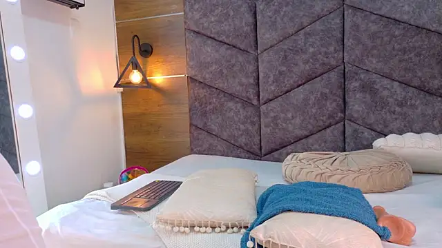 AnnieRouse__ Obrolan Langsung XXX