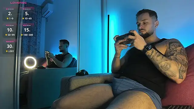 nicholasX1 Live XXX-chat