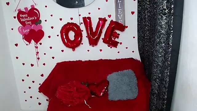 Caius_fox Adlı Modelin Web Kamerası Şovu