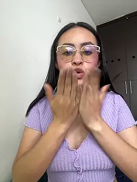 Anni_Rose Show in webcam