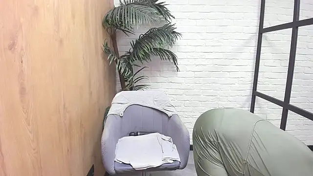 LindaPassionate live XXX chat