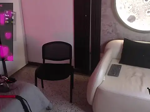 Philipp-Jones Adlı Modelin Canlı XXX Sohbeti