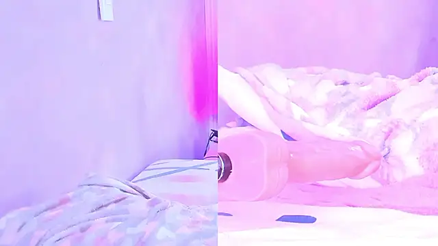 anjalivictoria_cm Adlı Modelin Canlı XXX Sohbeti