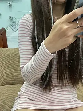 __BabyShowPublic__ élő XXX-chatje