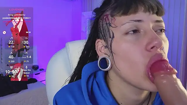 XXX chat uživo modela _sharlotte777