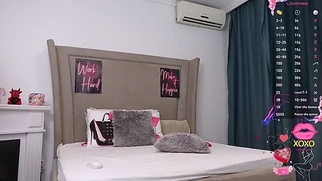 LexyRene: онлайн-секс-чат