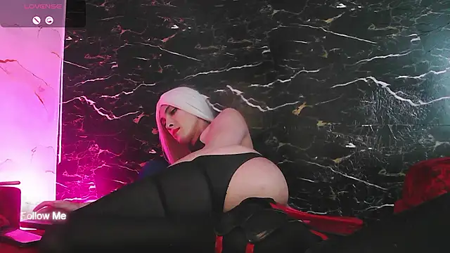 crislingery_dolli Adlı Modelin Web Kamerası Şovu