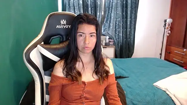 alice_middlee Chat XXX in diretta