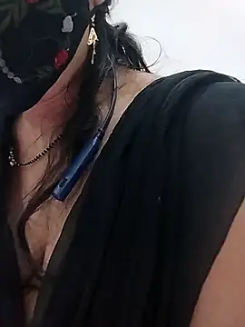 KAJALBHABHI_n Webbikameraesitys