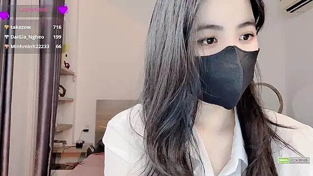 _Lynh_'s Live XXX Chat