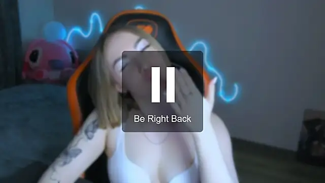 LaraKrein_lkのライブXXXチャット