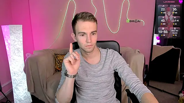 astren_villo – Naživo XXX chat