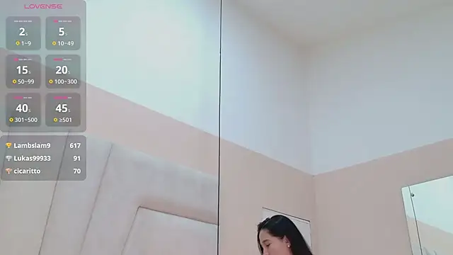 JuliaaVega: онлайн-секс-чат