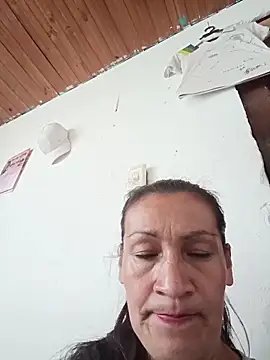 Chat XXX en directo de Layla_Zaid