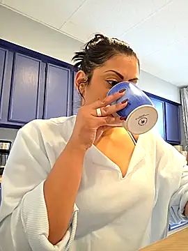 Ellamayi's Live XXX Chat