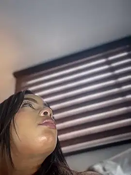 Chat XXX en directo de _caroline_jackson_