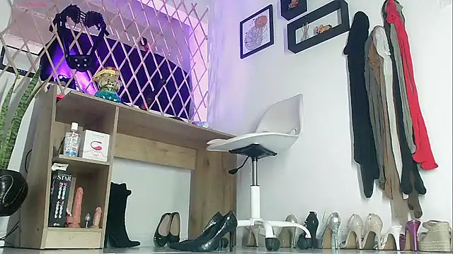 myla_sarah live XXX chat