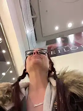 NataKitten 即時 XXX 聊天