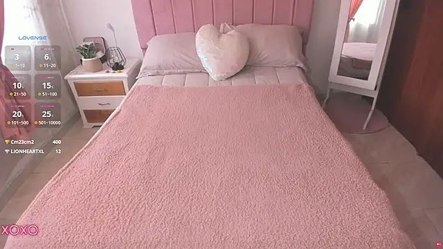 whitneyhot 即時 XXX 聊天