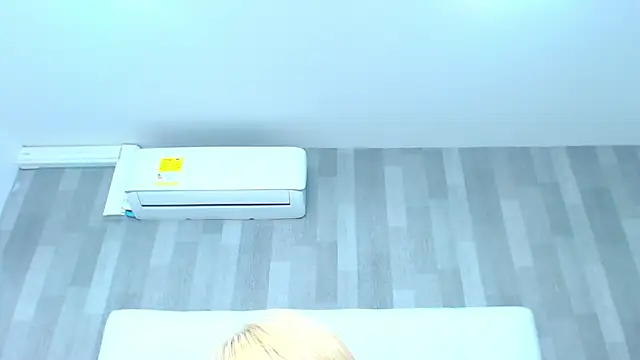 Chat XXX en directo de LeahMillerr