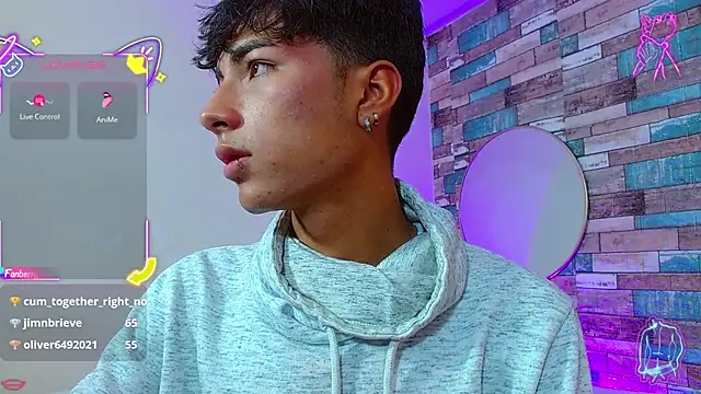 osamu_tay's Live XXX Chat