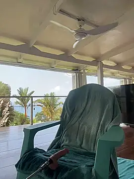 XXX chat uživo modela clarastrip