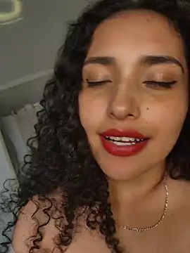 Chat XXX Live Lucy_Marin