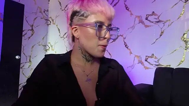 عرض كام Rebeka-baker