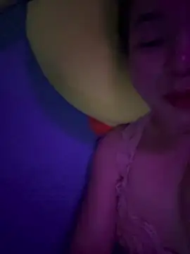 Biki-seXY69 লাইভ XXX চ্যাট