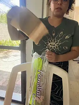 LaHijaDelPecado's Live XXX Chat