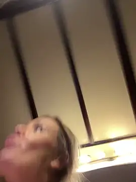 KrisKkiki 网络视讯表演