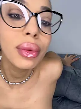 Bella_Vixen_ 网络视讯表演