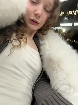 outside_rosy webcam show