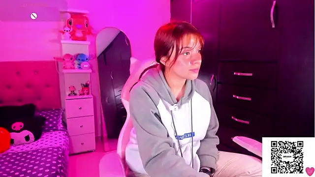 Vannessa__ShyのライブXXXチャット