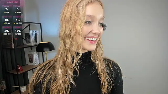 Chat +18 de SerrenaAa ao vivo