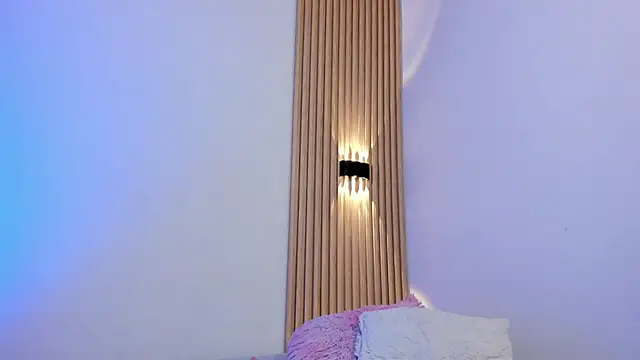 LaylaEmber 라이브 XXX 채팅