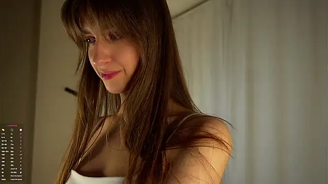 แชท XXX สดของ ClarineCasebolt