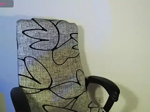 Hannah_Kiim élő XXX-chatje