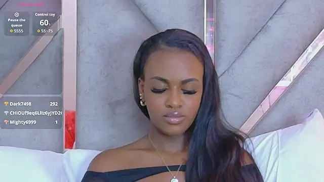 Онлайн чат XXX Sally-Noa