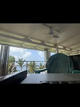 clarastrip Live XXX-chat