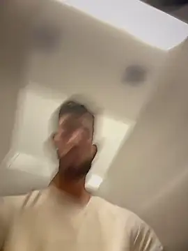 liam_bronw: απευθείας συνομιλία ΧΧΧ