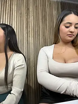 Antonella_Julieta 라이브 XXX 채팅