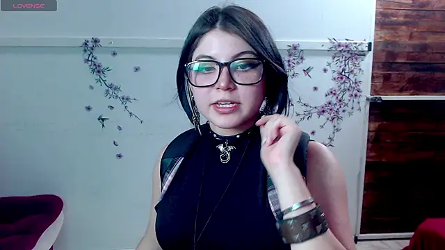 Ginebra_Sensual's Live XXX Chat