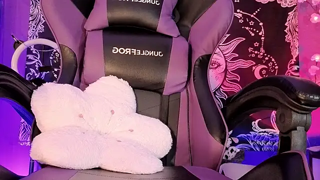 Gaia_Gatex Live XXX Chat